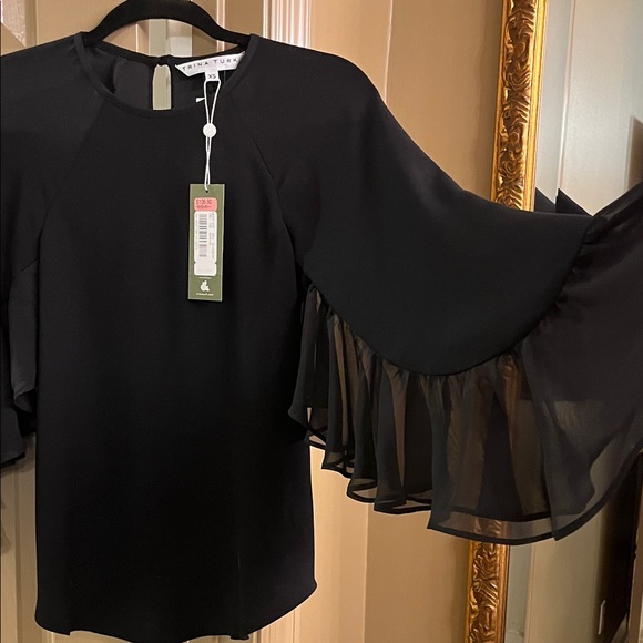Trina Turk NWT Black Flutter Sleeve Top - Picture 3 of 3